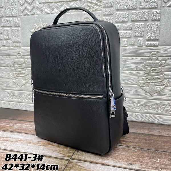 スーパーコピーブランドバッグ正面デザイン